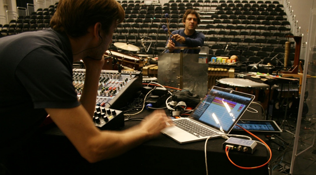 Plug patch play! 64 channels multitrack recording with the MADIface USB.jpg Plug patch play! 64 channels multitrack recording with the MADIface USB.jpg